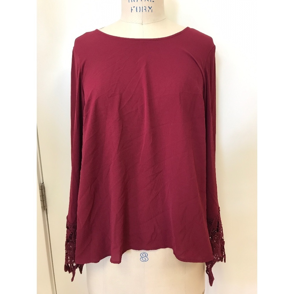 DARK RED LACE FLOWY BLOUSE SIZE SMALL